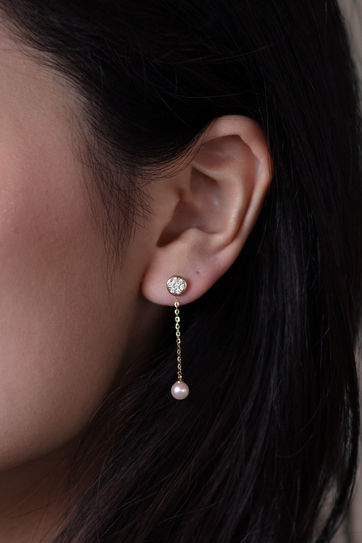 Diamond Pavé Medallion Earring